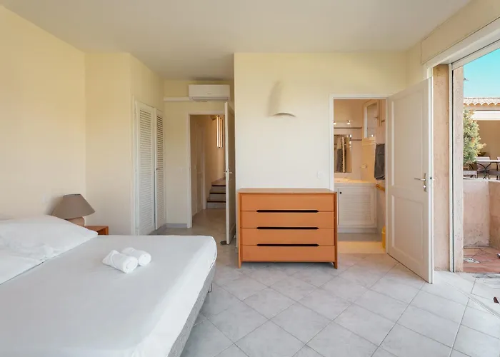 Blu 190m2, 12 Pers, Pieds Dans L'eau Vue Zonza